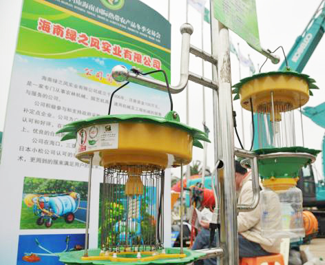 冬交會上，現(xiàn)代農(nóng)業(yè)裝備展區(qū)亮點紛呈