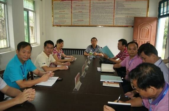 澄邁縣委書記楊思濤提出加快加樂鎮(zhèn)農(nóng)村經(jīng)濟(jì)發(fā)展